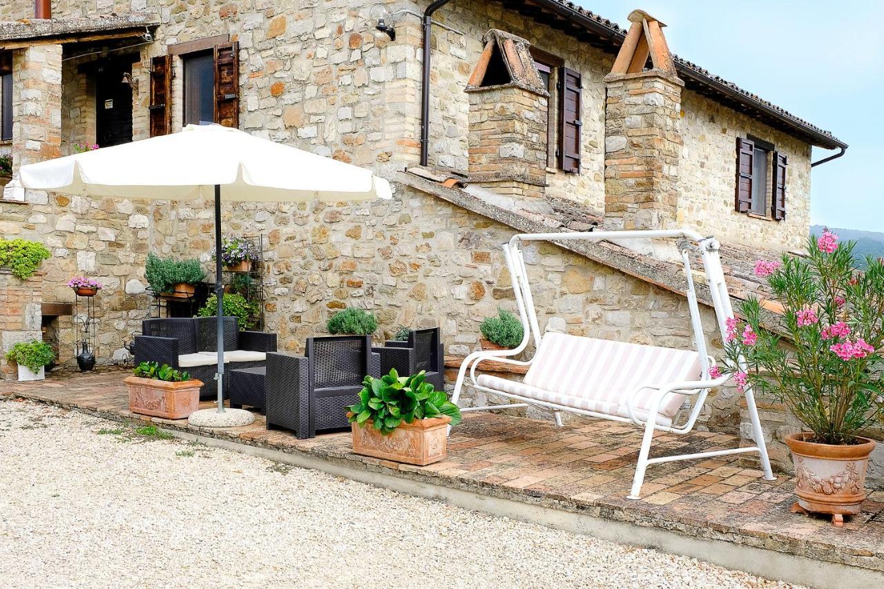Casale Le Orme Bed & Breakfast Todi Luaran gambar