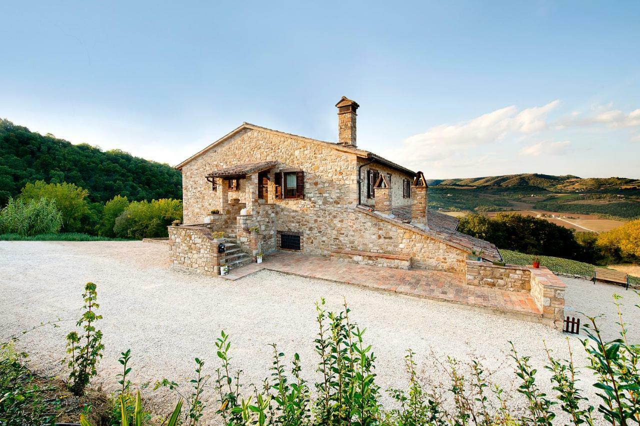 Casale Le Orme Bed & Breakfast Todi Luaran gambar